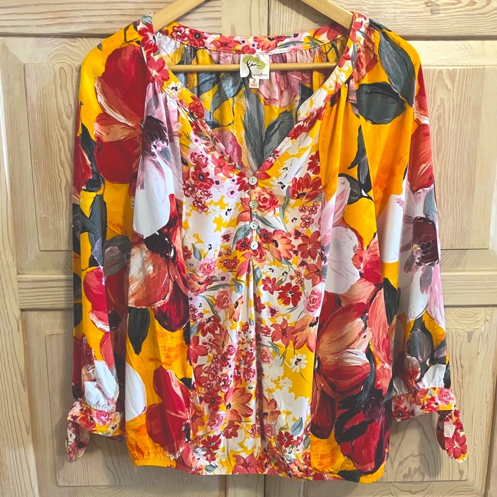 Fig & Flower Hawaiian Tropical Floral Blouse Boho Dopamine Bloomcore Festival
